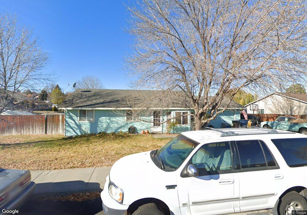 2127 SW 34th St, Redmond, OR 97756 - photo 1