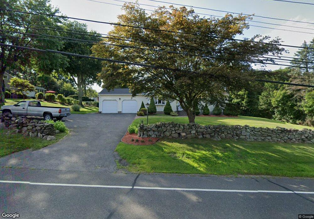 549 Edison Rd, Trumbull, CT 06611 - photo 1