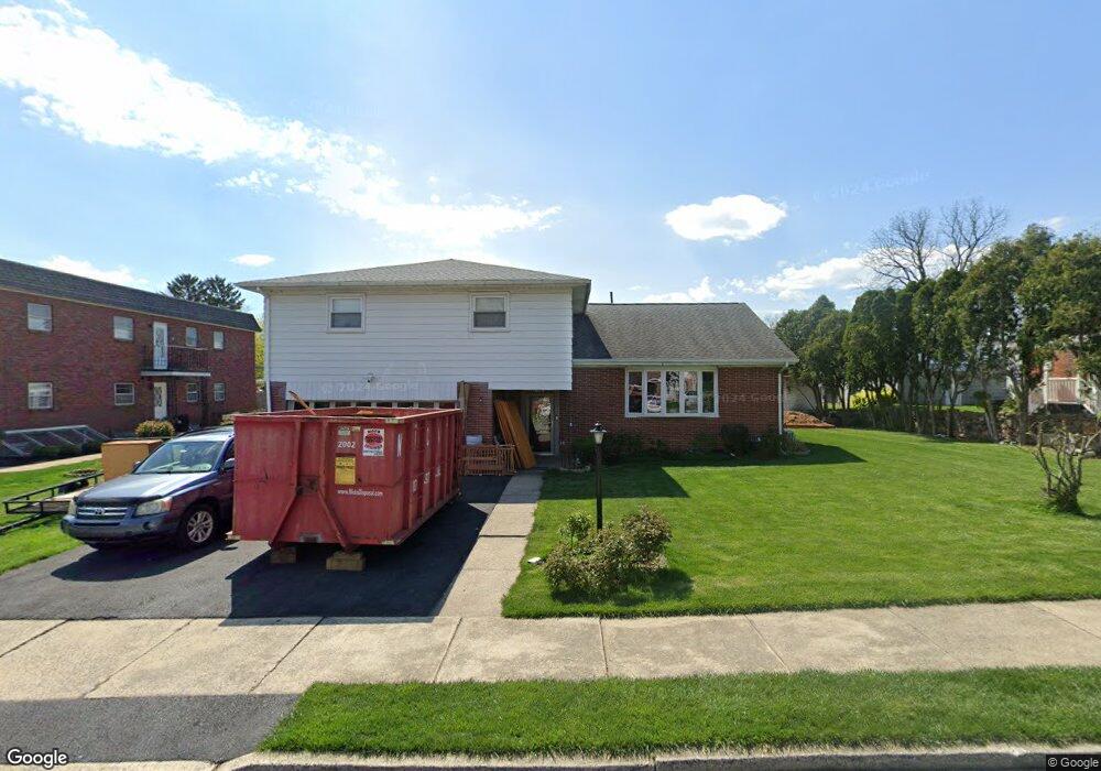 822 N Saint Lucas St unit 830, Allentown, PA 18104 - photo 1