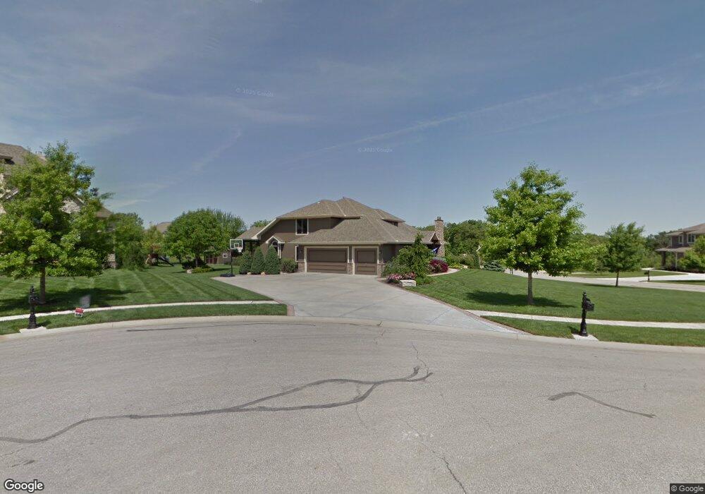 5110 Meadowlark Dr, Shawnee, KS 66226 - photo 1