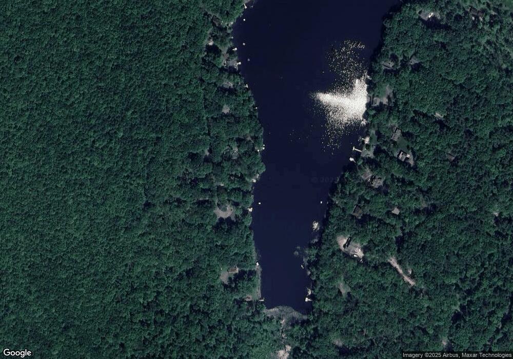 514 W Shore Dr, Hawley, PA 18428 - photo 1