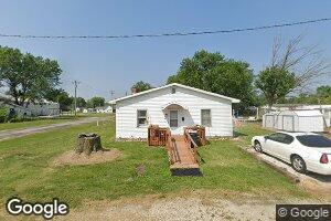 513 S Walnut St, Vandalia, MO 63382