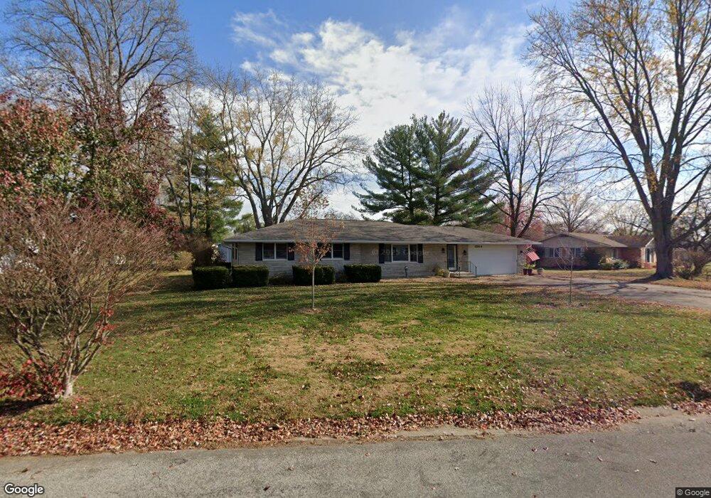 1004 N Wenthe Dr, Effingham, IL 62401 - photo 1