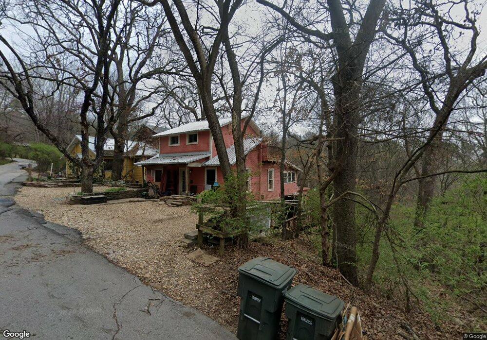 202 S Barton Ave, Fayetteville, AR 72701 - photo 1