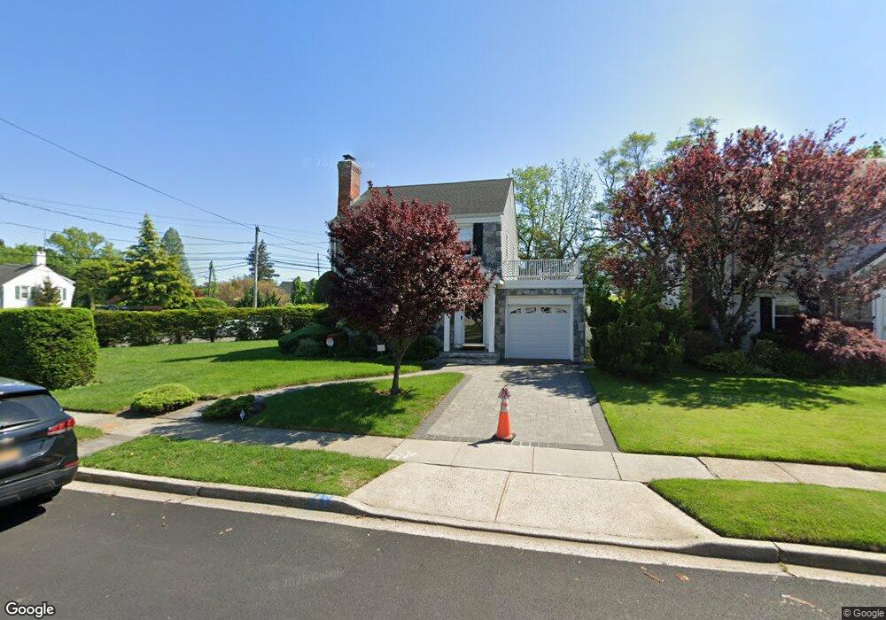 206 Morris Ave, Malverne, NY 11565 - photo 1