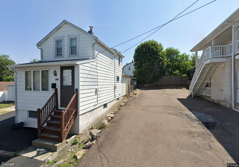 726 N Lee Ct, Hazleton, PA 18201 - photo 1