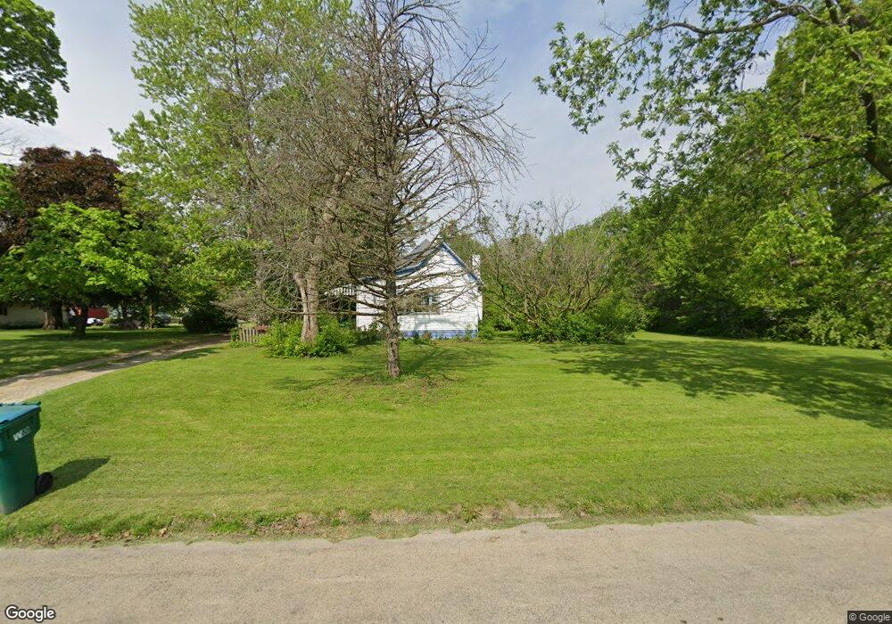 1021 N 19th St, Mattoon, IL 61938 - photo 1