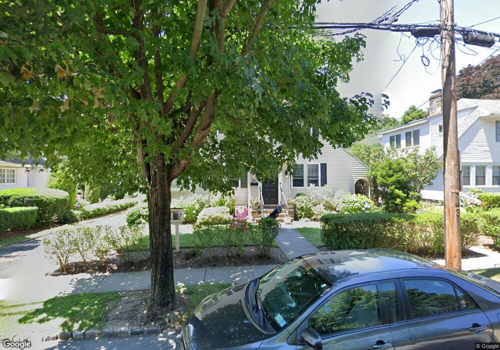 201 Dante Ave, Tuckahoe, NY 10707 - photo 1