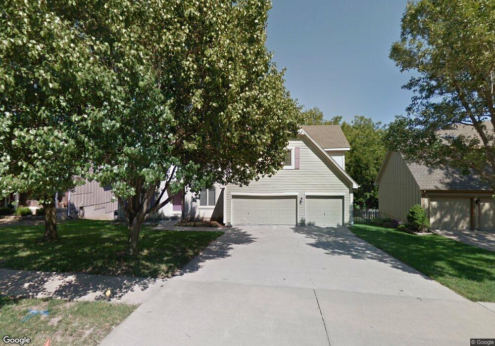 7827 Mullen Rd, Shawnee, KS 66216 - photo 1