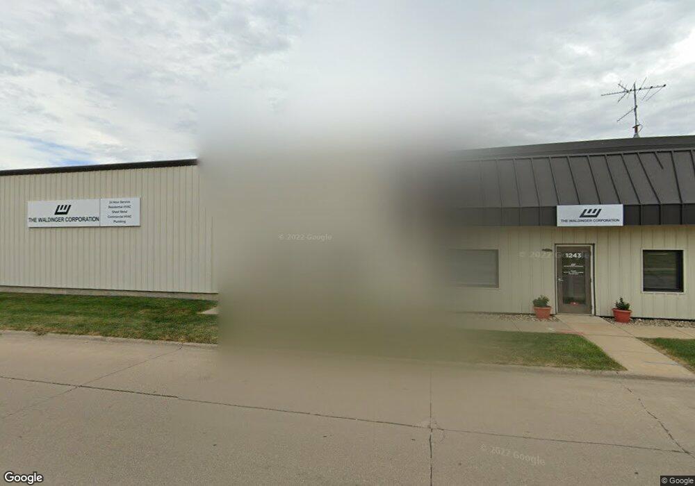 1243 Rockford Rd SW, Cedar Rapids, IA 52404 - photo 1