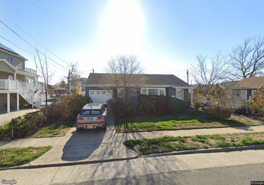 31 Sagamore Rd, Island Park, NY 11558 - photo 1