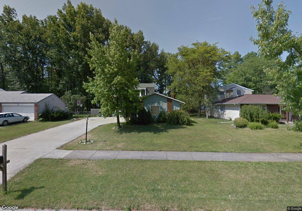 26612 Kingswood Dr, Olmsted Falls, OH 44138 - photo 1