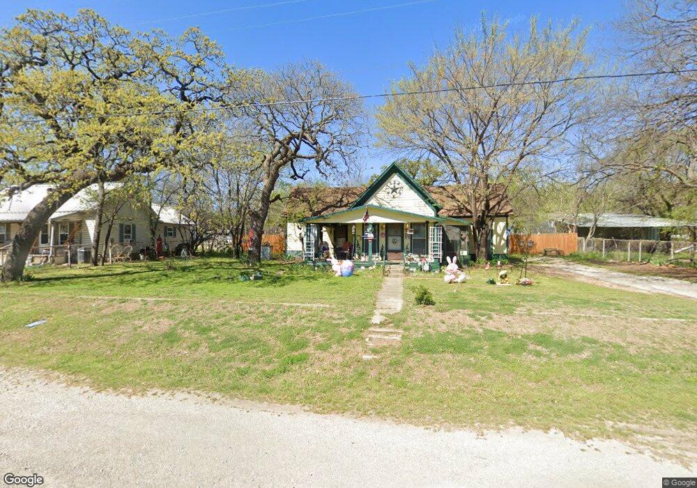 208 S Allen St, Boyd, TX 76023 - photo 1