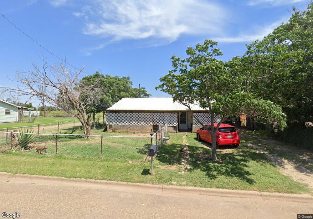 512 W 29th St, Plainview, TX 79072 - photo 1
