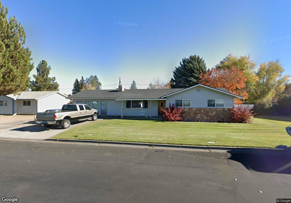 1832 SW 17th St, Redmond, OR 97756 - photo 1