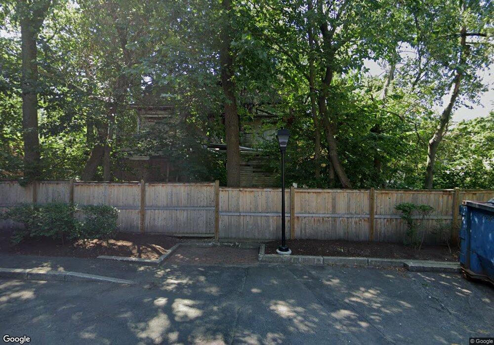 700 Green St unit 2, Cambridge, MA 02139 - photo 1