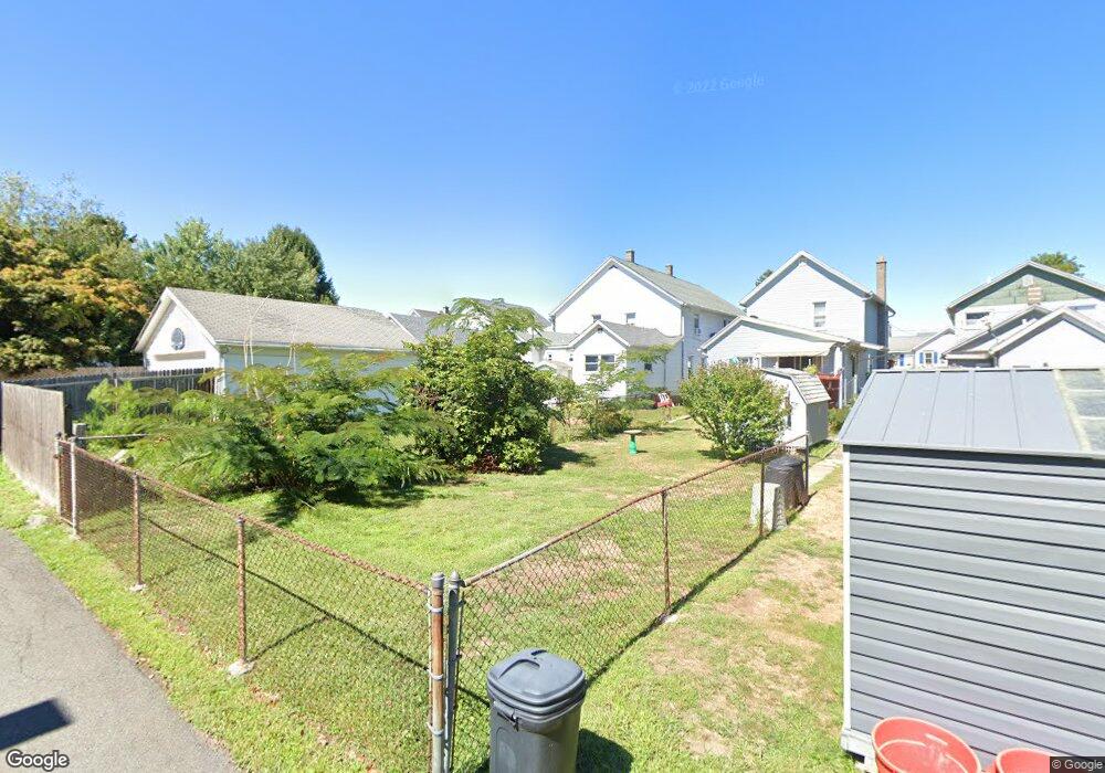 407 W Taylor St, Taylor, PA 18517 - photo 1