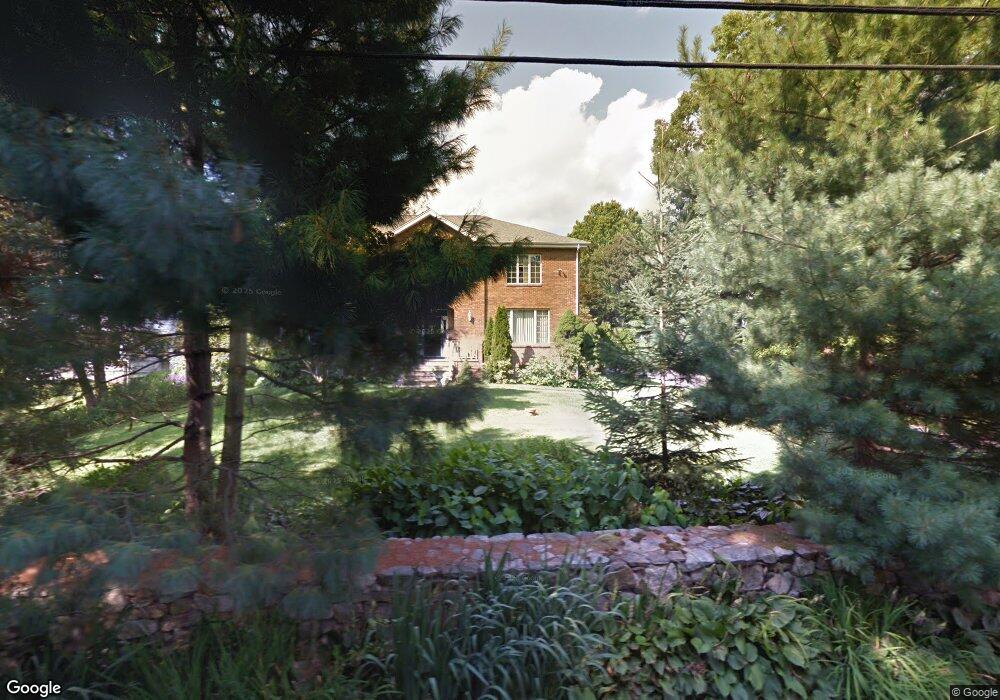 312 Soundview Ave, Stamford, CT 06902 - photo 1