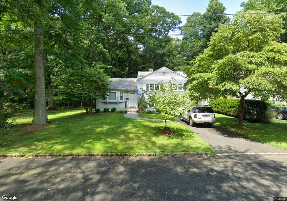 712 Tamaques Way, Westfield, NJ 07090 - photo 1