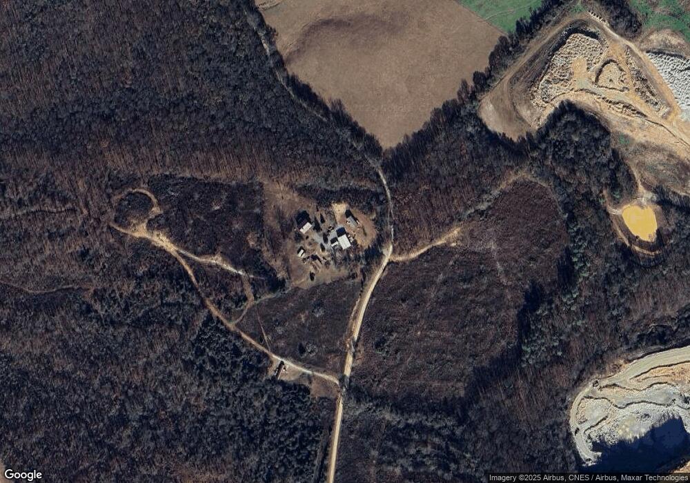 539 Paul Vandiver Rd, Carnesville, GA 30521 - photo 1