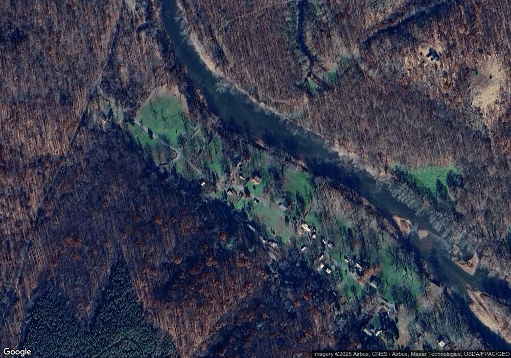 47 Lower Rd, Green Spring, WV 26722 - photo 1