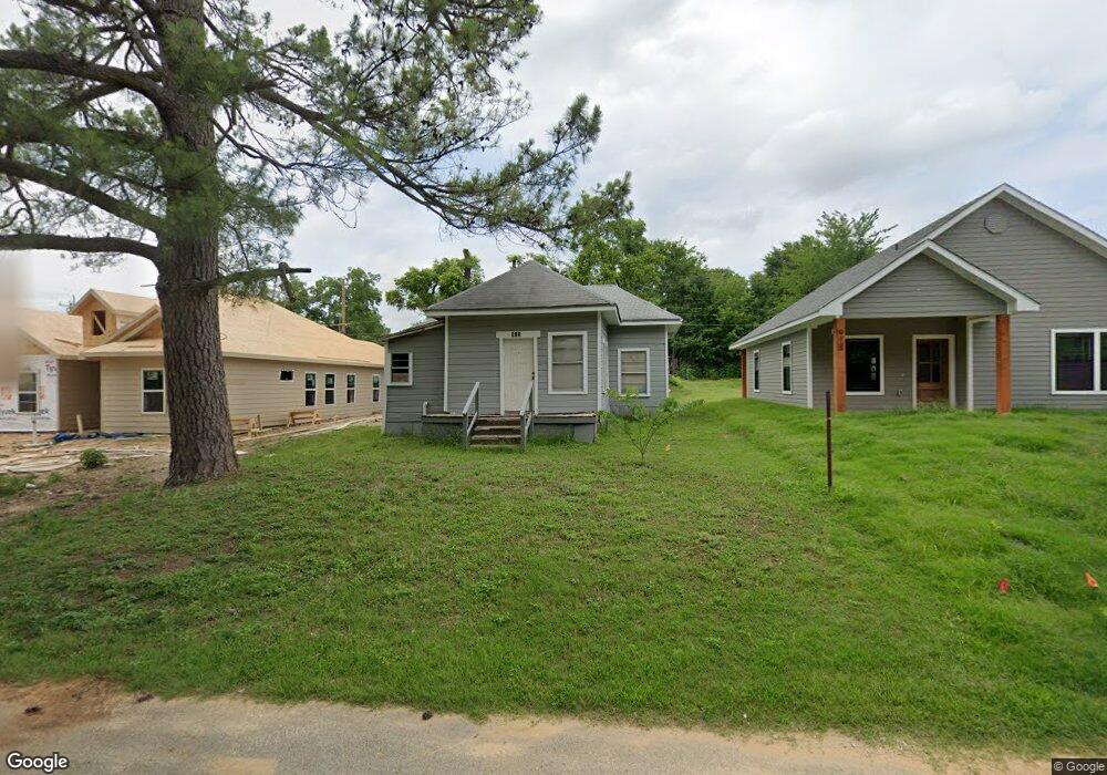 915 W Collins St, Denison, TX 75020 - photo 1