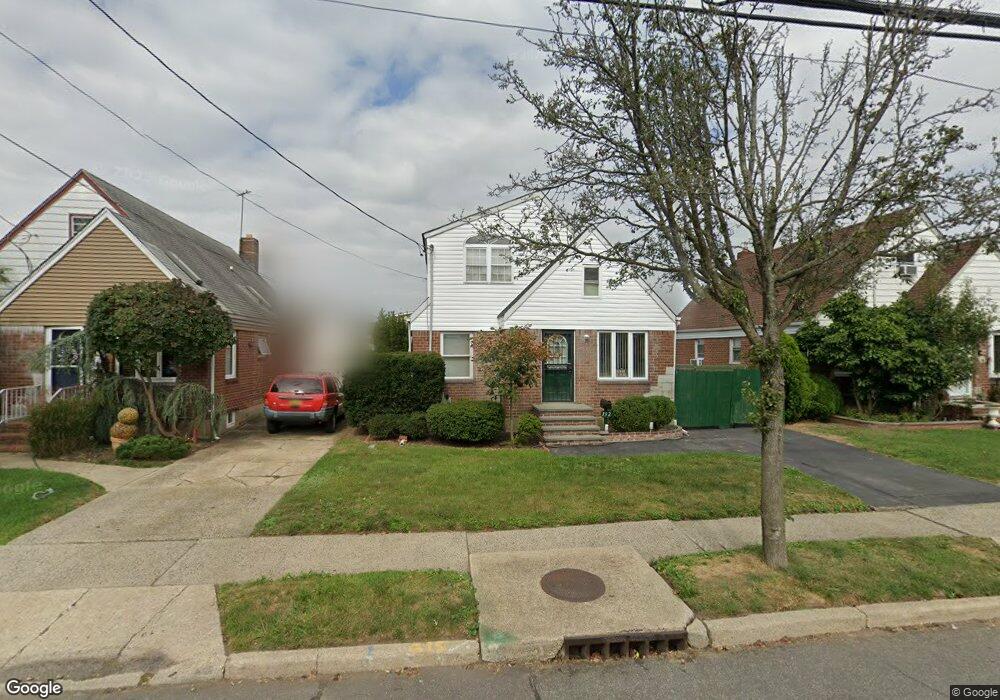 192 Westbury Ave, Mineola, NY 11501 - photo 1