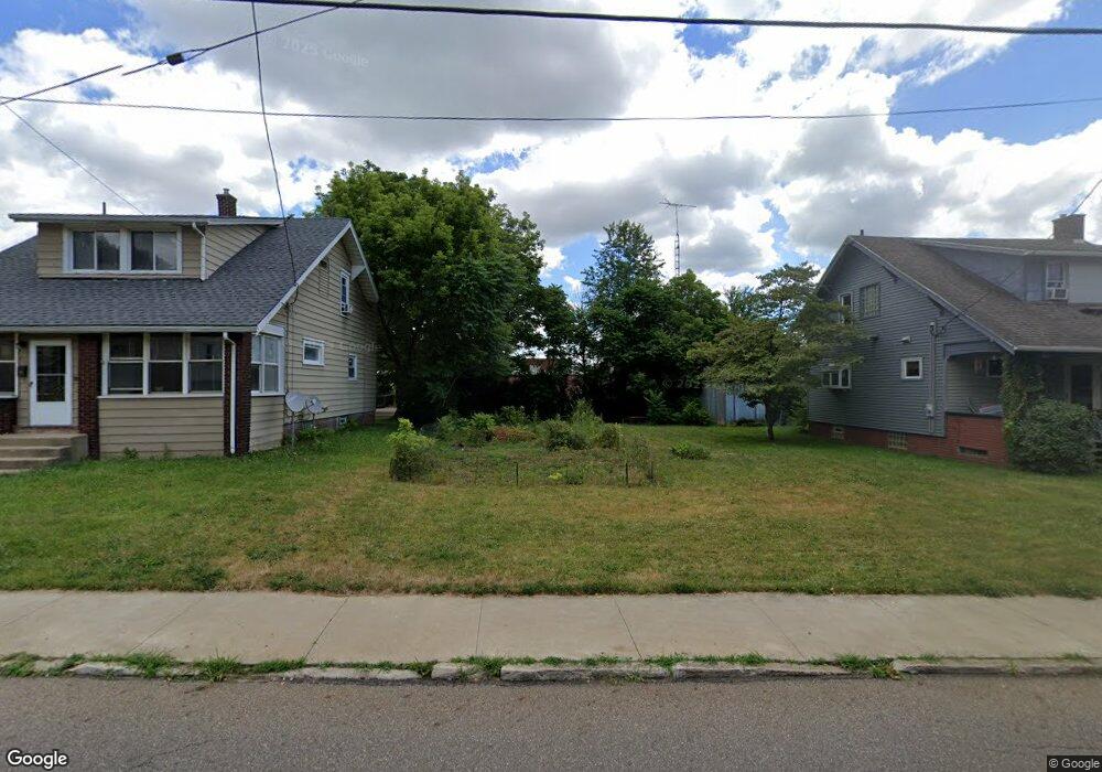 1906 Maple Ave NE, Canton, OH 44714 - photo 1