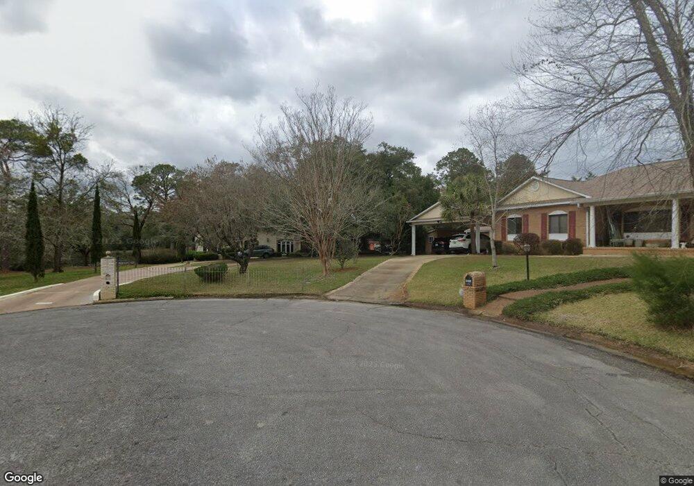 8300 Wilde Lake Rd, Pensacola, FL 32526 - photo 1