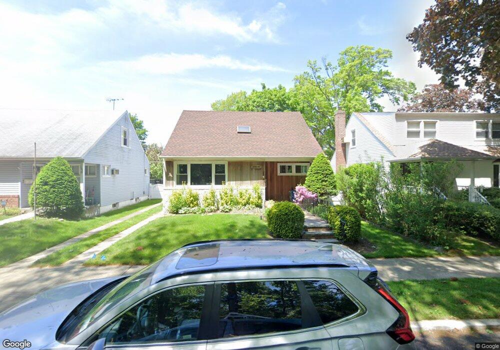 25643 Grand Central Pkwy, Little Neck, NY 11362 - photo 1