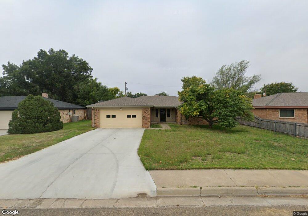 617 Forrest Dr, Dumas, TX 79029 - photo 1