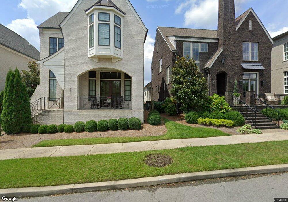 233 Meriwether Blvd, Franklin, TN 37069 - photo 1