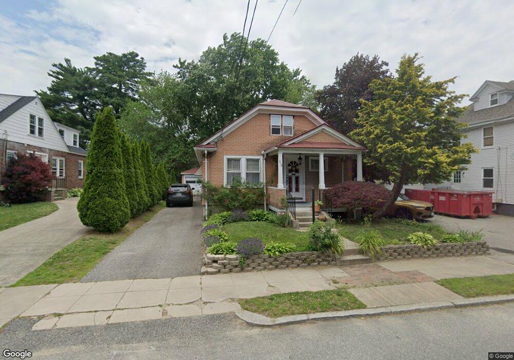 279 Auburn St, Cranston, RI 02910 - photo 1