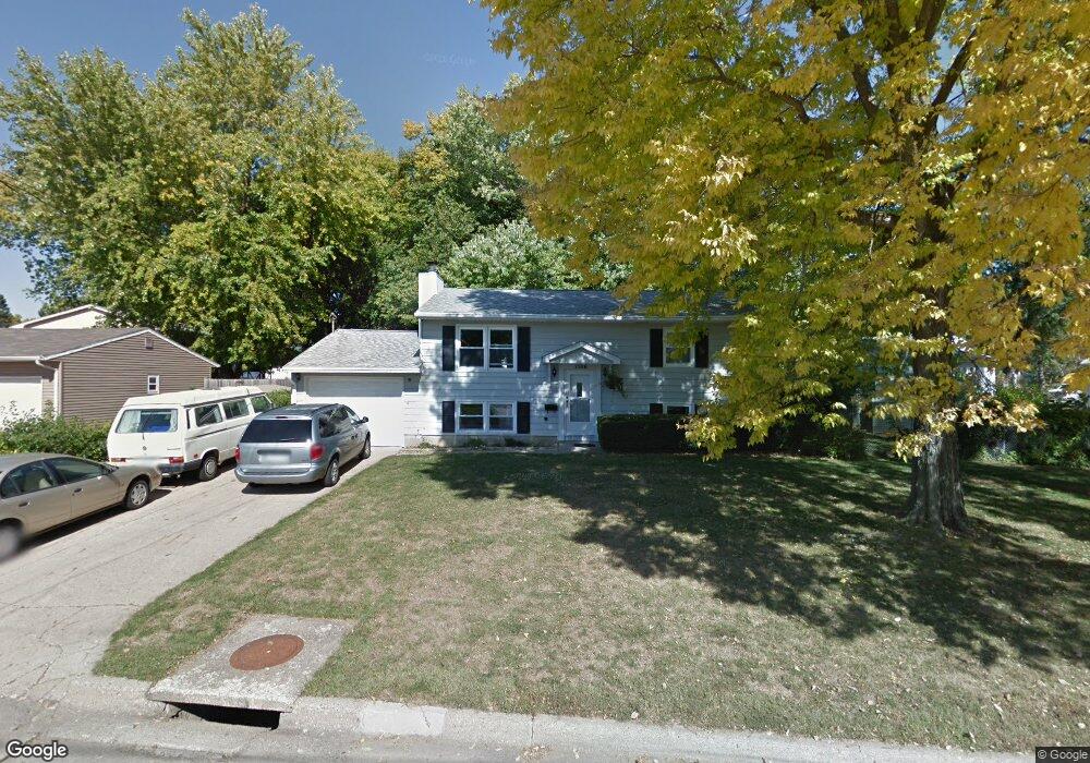 1506 N 3rd Ave W, Newton, IA 50208 - photo 1