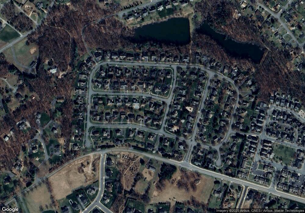 913 Braeburn St, Crozet, VA 22932 - photo 1