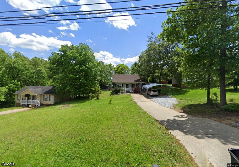 2910 Triangle Lake Rd, High Point, NC 27260 - photo 1