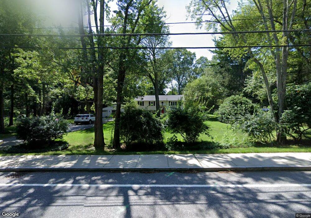 633 Sutton St, Northbridge, MA 01534 - photo 1