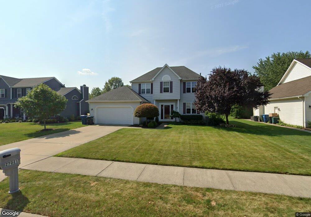 27021 Glenside Ln, Olmsted Falls, OH 44138 - photo 1