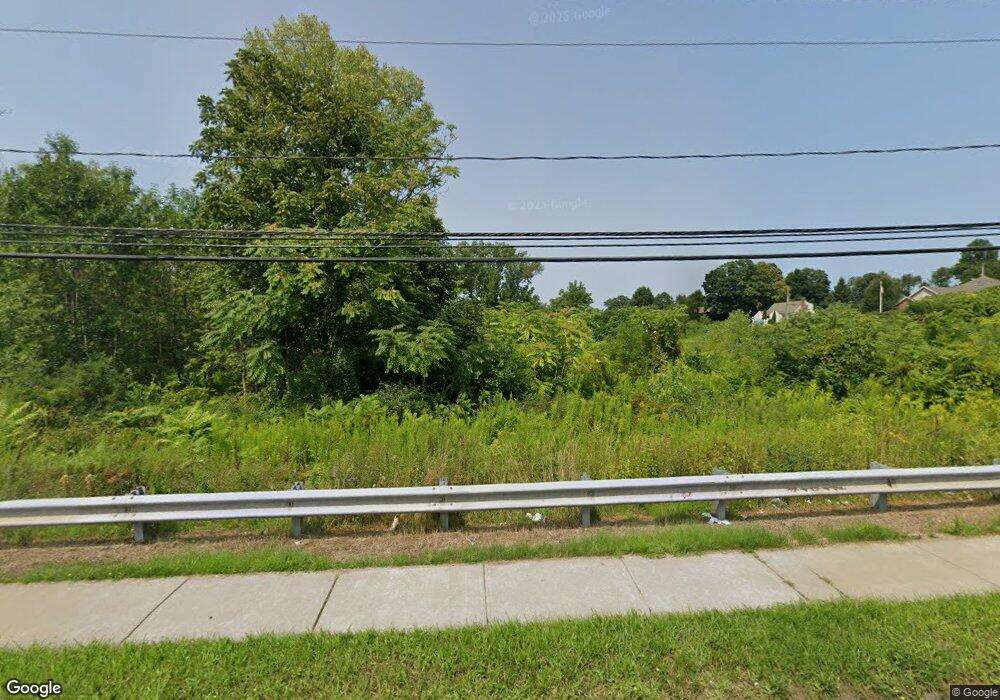 581 Cromwell Ave, Rocky Hill, CT 06067 - photo 1