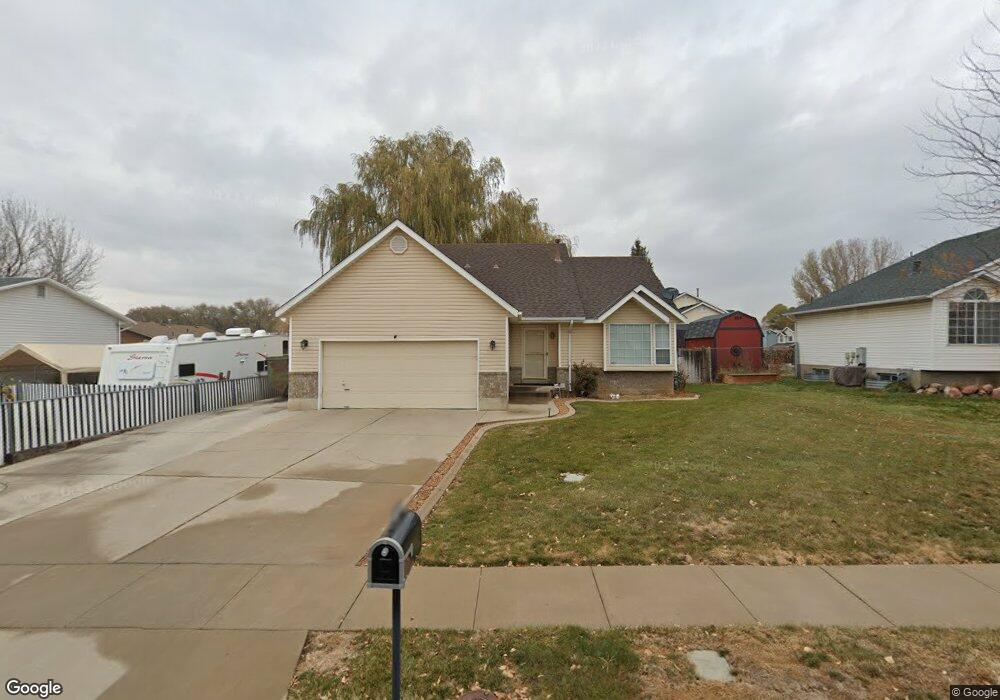 876 W 2150 N, Clearfield, UT 84015 - photo 1
