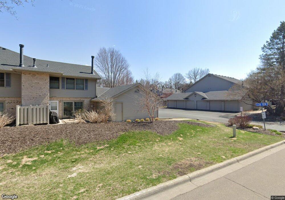 18689 Clear View Ct, Minnetonka, MN 55345 - photo 1