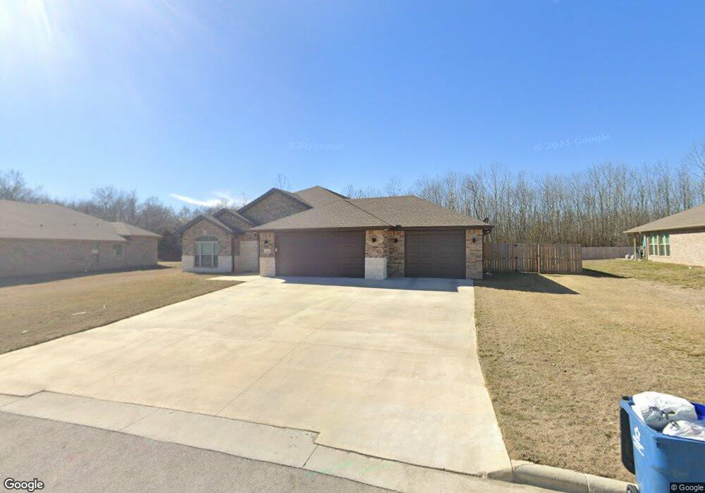 712 Wisteria Ln, Carl Junction, MO 64834 - photo 1