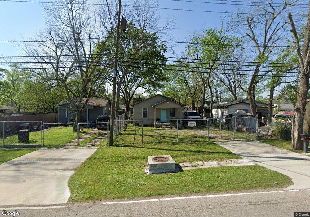 4606 Weaver Rd, Houston, TX 77016 - photo 1
