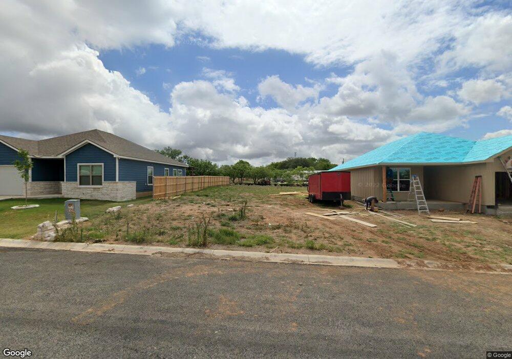 150 Feather Way unit 12, Fredericksburg, TX 78624 - photo 1