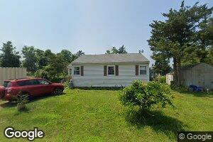 128 Balsam St, Fairhaven, MA 02719