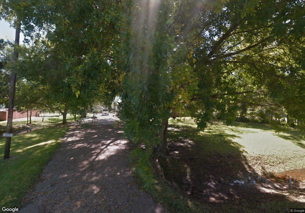 511 N Market St, Brazoria, TX 77422 - photo 1