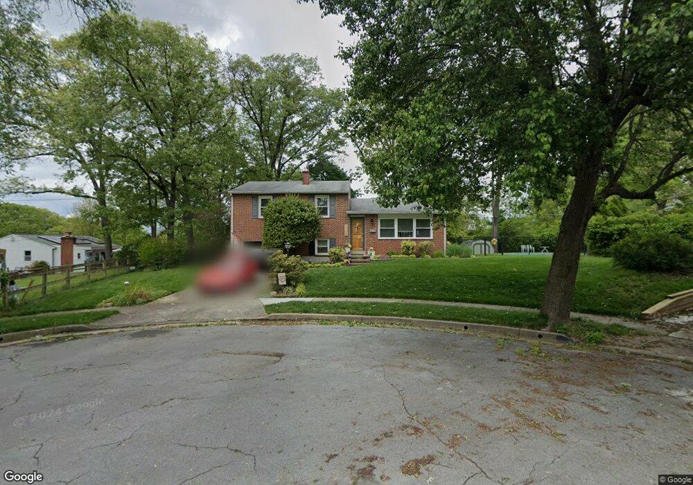 2302 Whitby Ct, Catonsville, MD 21228 - photo 1