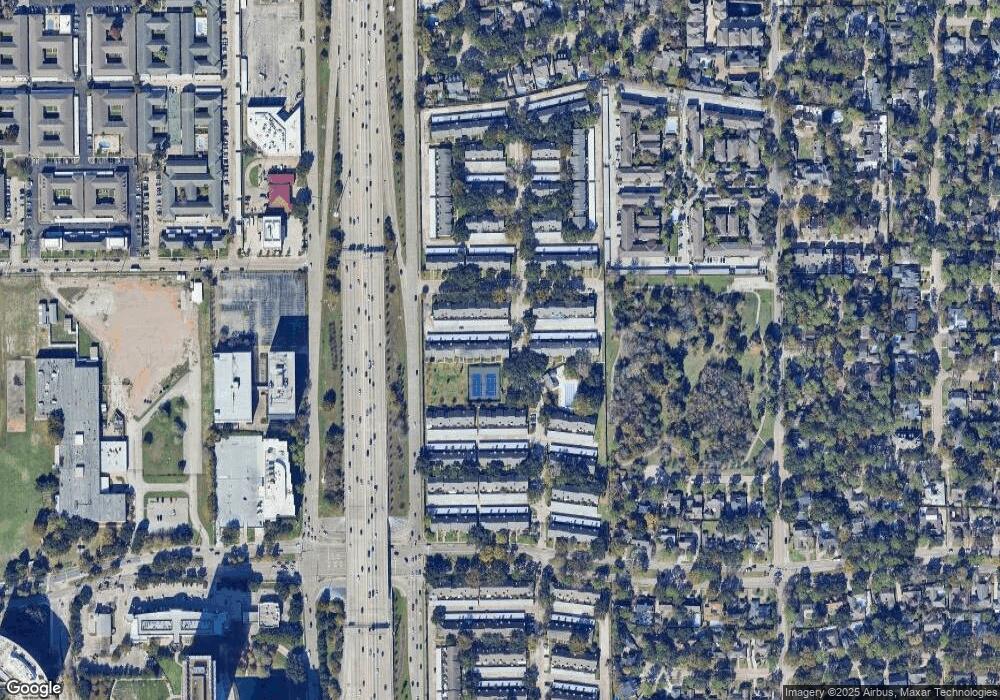 10331 Longmont Dr unit 35, Houston, TX 77042 - photo 1