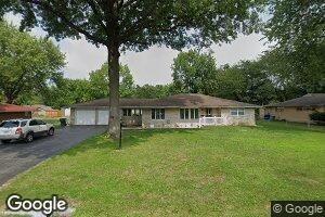 24 Barnes Dr, Decatur, IL 62526