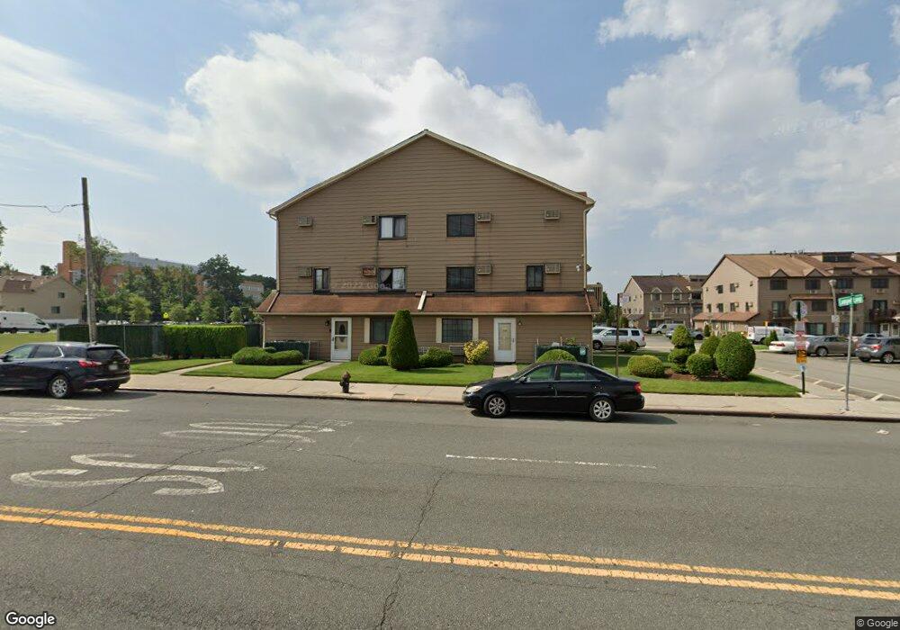 165 Lamped Loop unit 51, Staten Island, NY 10314 - photo 1